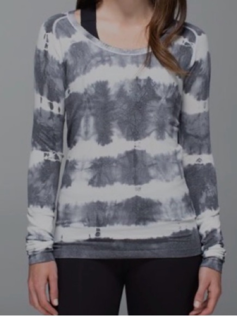 LULULEMON womens long sleeve tie-dye tech running shirt 10
